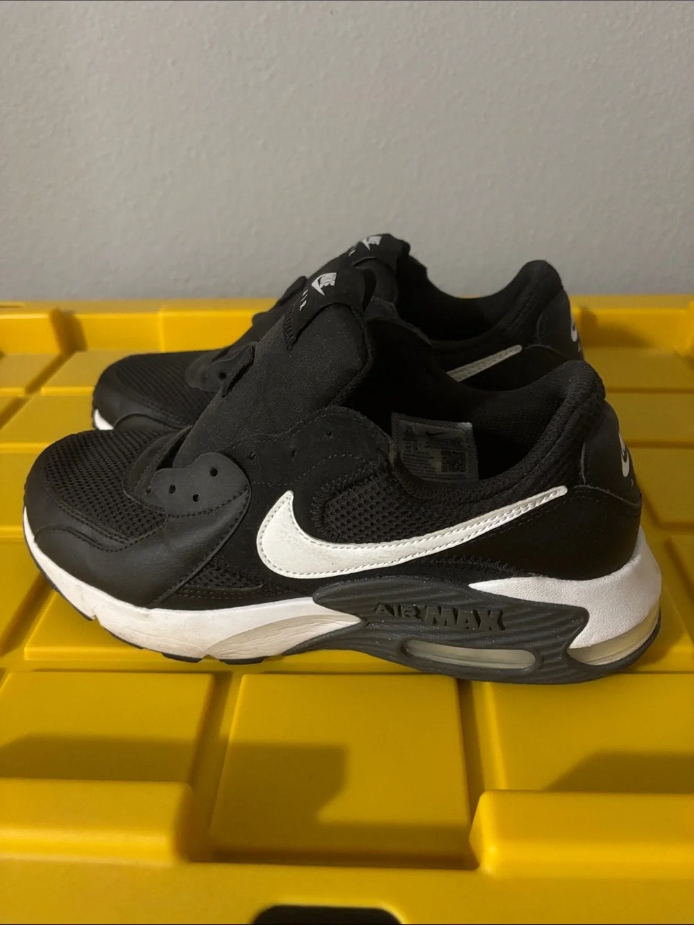 Nike classic women